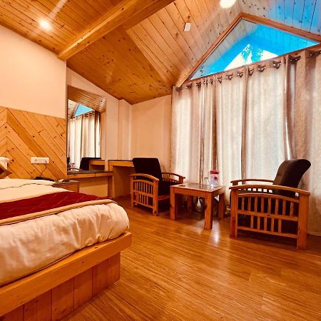 The Radhika - A Luxury Resort In Mountains Manāli Buitenkant foto