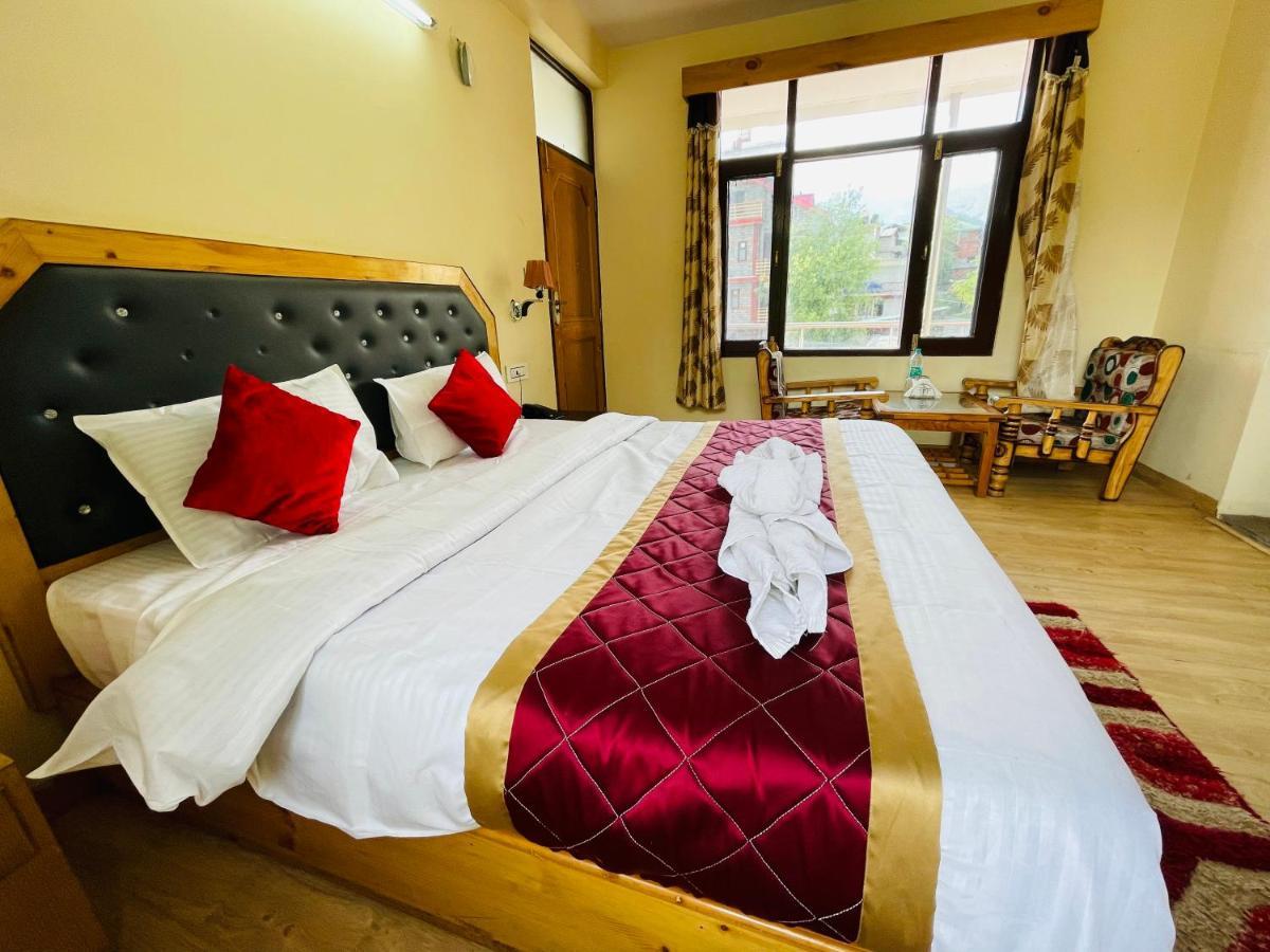 The Radhika - A Luxury Resort In Mountains Manāli Buitenkant foto