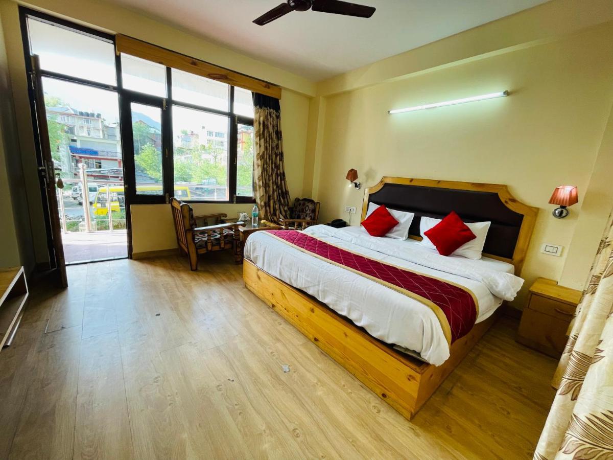 The Radhika - A Luxury Resort In Mountains Manāli Buitenkant foto